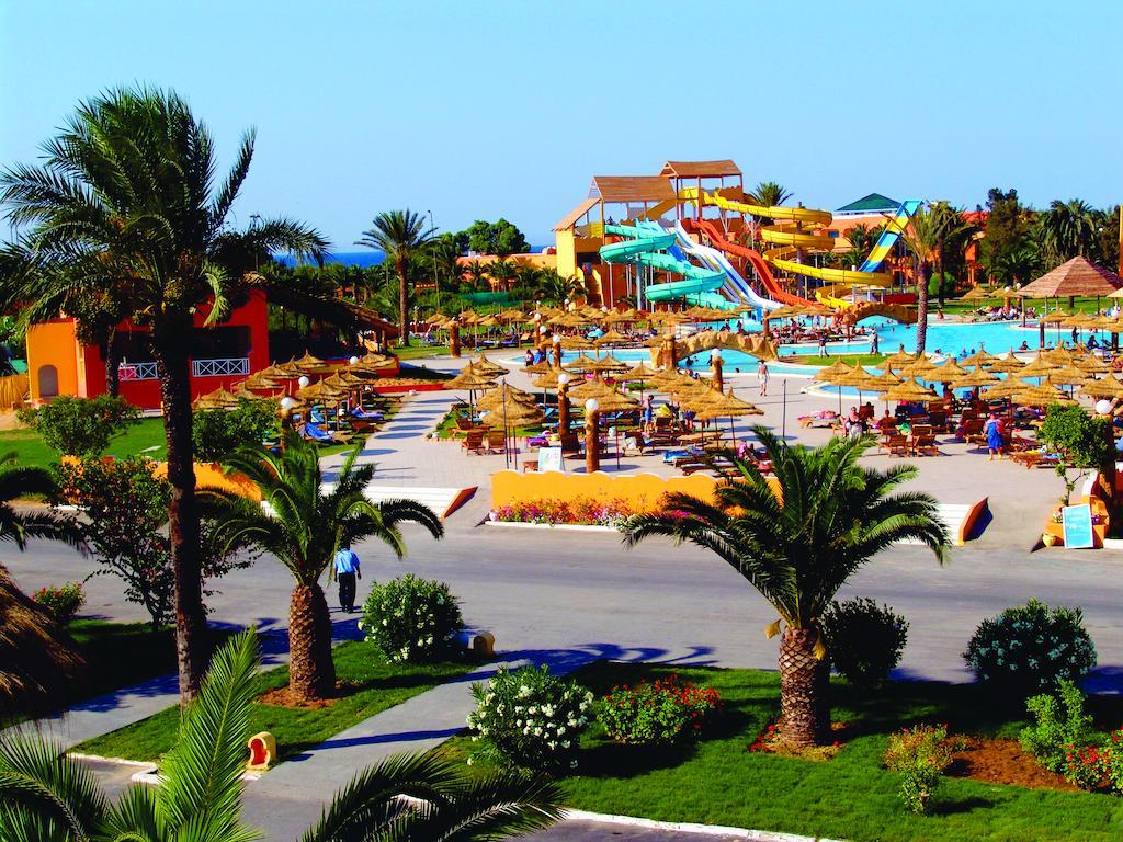 Отель Caribbean World Монастир Экстерьер фото
